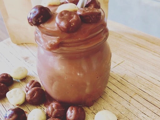 Chocolade, banaan en pindakaas smoothie bowl – recept
